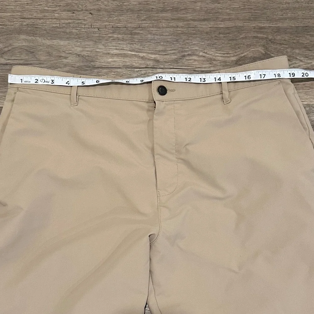 Banana Republic Mens Performance Golf Pants Tan Khaki Chino 38x34 Stretch Zipper